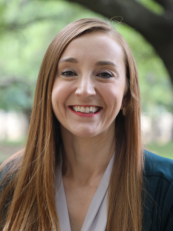 Samantha Dvorak Headshot