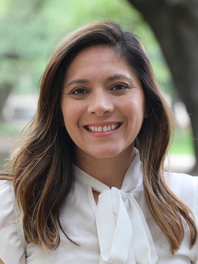 Stephanie Fuqua Headshot