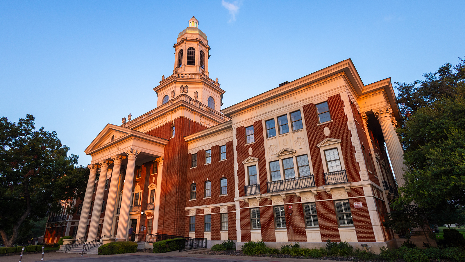 Baylor University's Pat Neff Hall. 