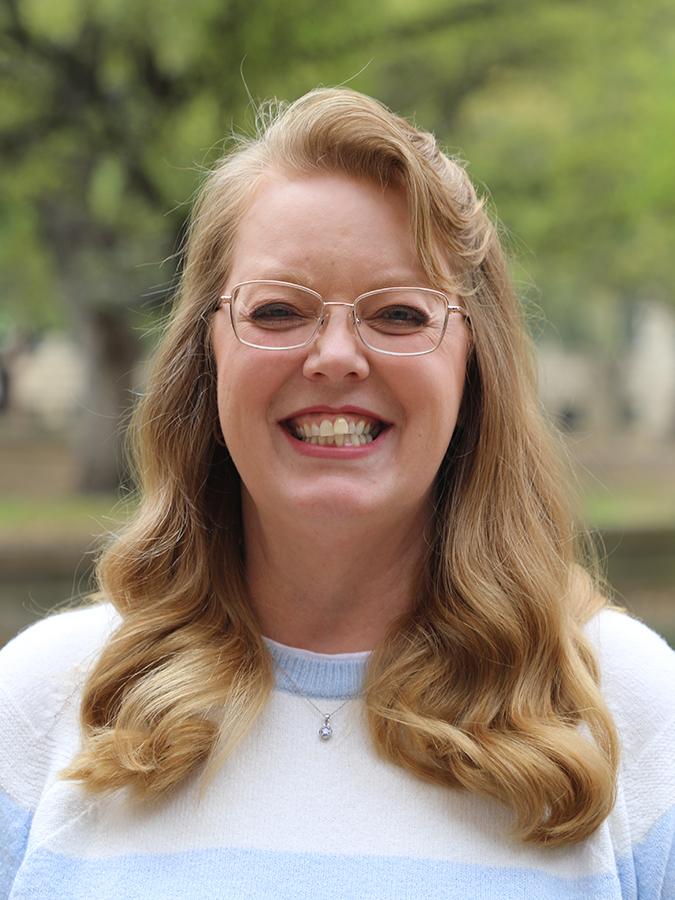 Misty Johnson Headshot