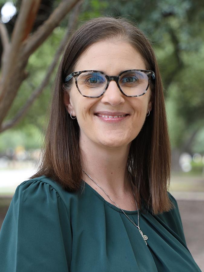 Emily Jarvis Headshot