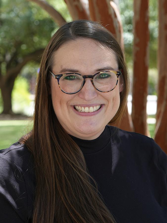 Andrea Daugherty Headshot